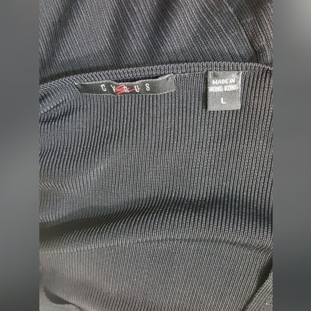 Cyrus V Neck Sweater - Picture 5 of 5